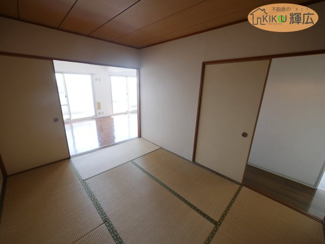 ハイツ東加古川　4階の和室