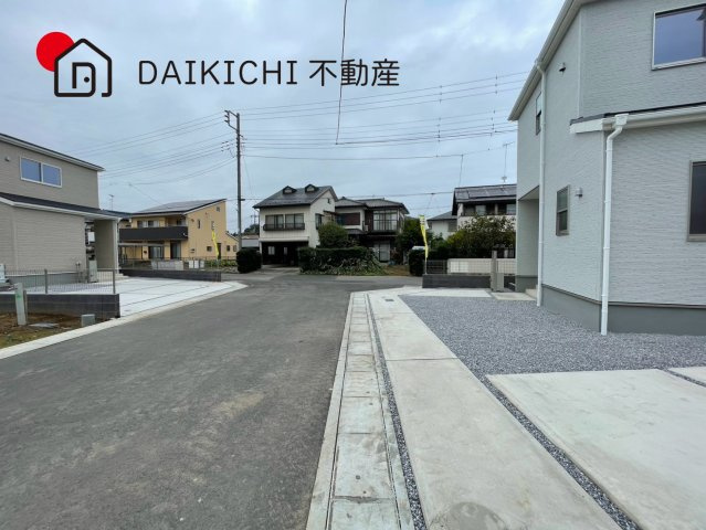 【前面道路含む現地写真】 | 第2加須花崎　新築戸建　全3棟　2号棟