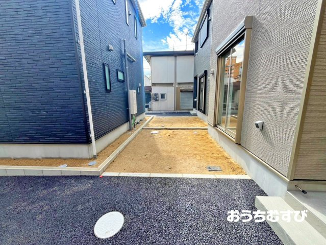 守山区小幡中第2(全3棟)の庭