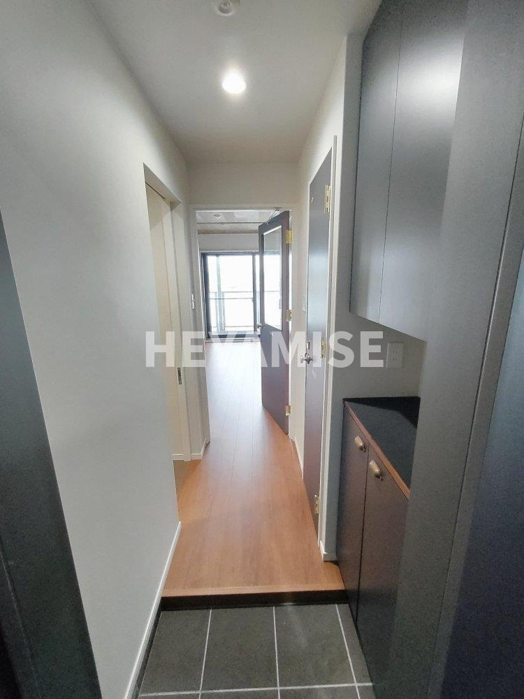 APARTMENTS CODE ISAHAYAの玄関|※室内画像は別号室のもの