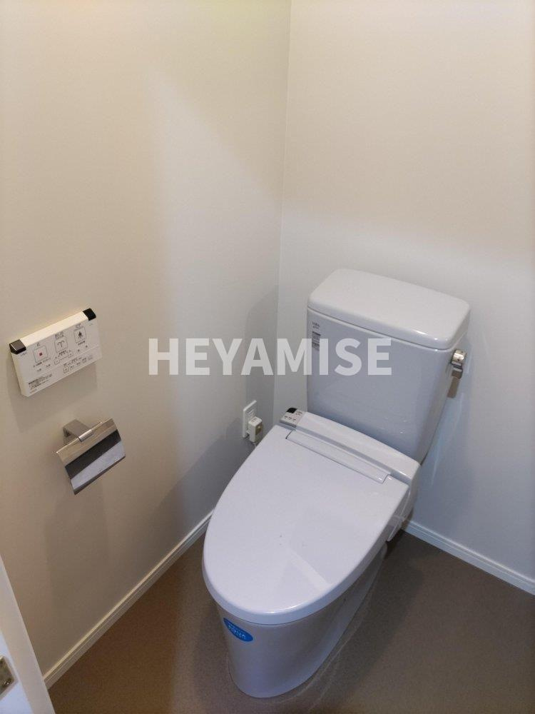 APARTMENTS CODE ISAHAYAのトイレ|※室内画像は別号室のもの