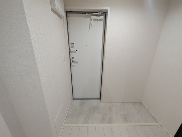 フジパレス西宮鳴尾Ⅱ番館の玄関