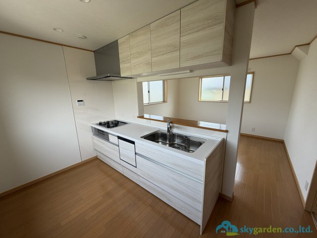 大磯町東小磯　中古戸建　のキッチン