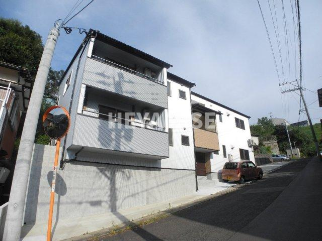 イーストヒルズの外観