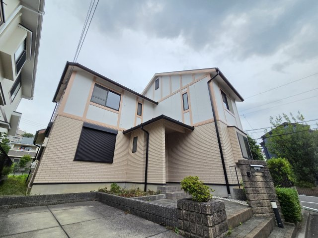 川崎市麻生区片平５丁目の一戸建ての外観