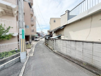 【前面道路含む現地写真】 | 神石市之町　売土地 | 現況でお渡し、建築条件なしです！そのまま使うも良し、お好きな家を建て直すも良しです♪