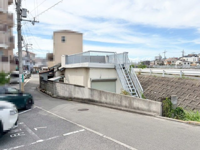 【外観】 | 神石市之町　売土地 | ＪＲ阪和線「津久野」駅まで徒歩１２分！毎日の通勤や通学に便利ですね♪