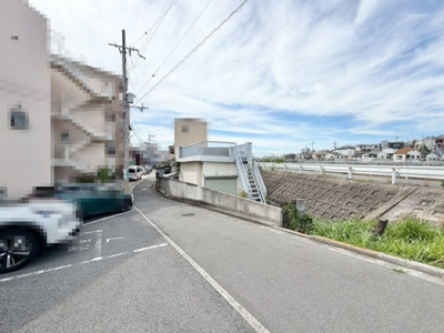 【前面道路含む現地写真】 | 神石市之町　売土地 | 建築条件無！お好きな工務店やハウスメーカーで建築して頂けます♪