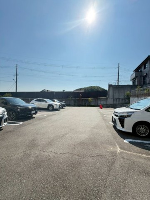 【駐車場】 | ヴィラソレーユ古曽部町