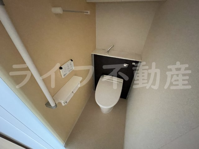 ヴァレンティア若江本町のトイレ|ゆったりとした空間のトイレです