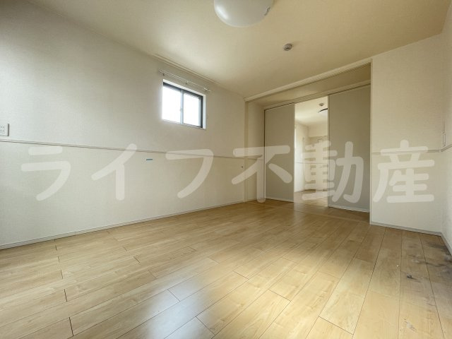 ヴァレンティア若江本町の居間・リビング|使いやすいリビングです