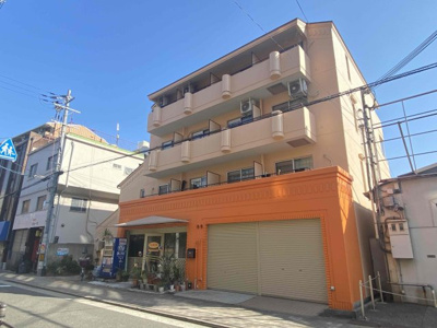 【外観】 | シャレール長居 | オレンジの外観が素敵です。