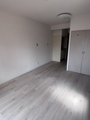 【洋室】 | シャレール長居 | 綺麗で落ち着く洋室です。
