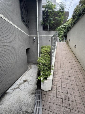 【エントランス】 | Dash Living Aoyama