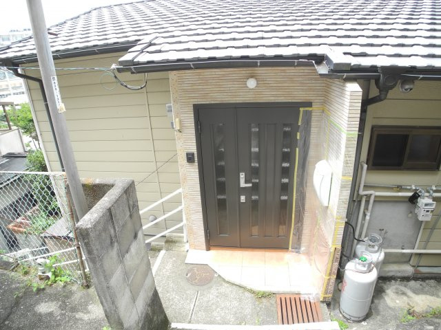 ラフィーネ本尾のエントランス
