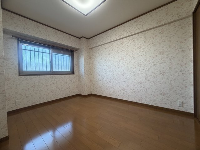 サンハイツ土山7階の洋室