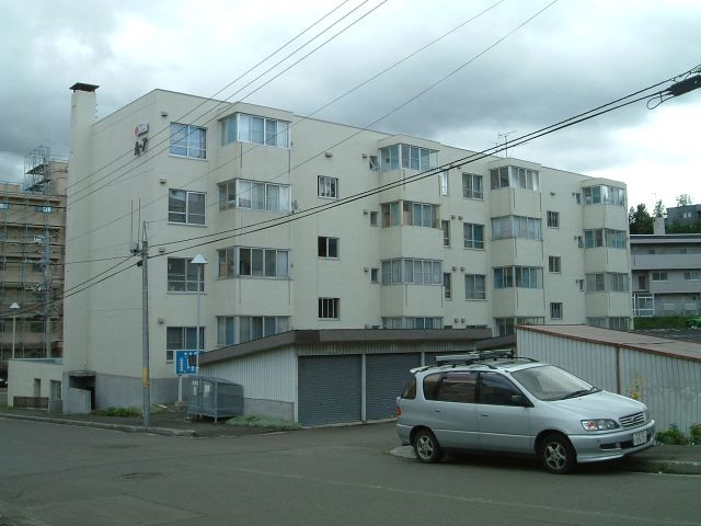柏丘団地A7号棟