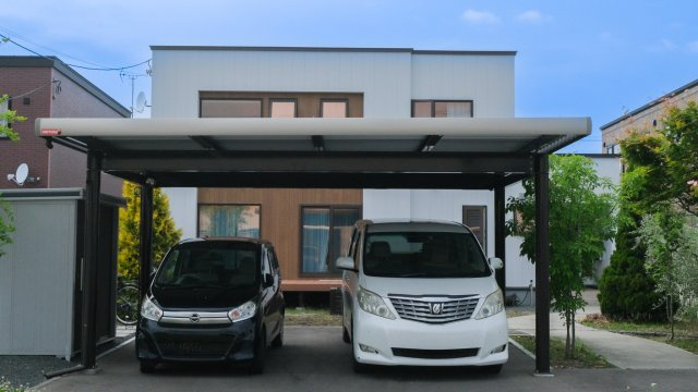 2018年築　ロゴスホーム施工　デザイナーズ戸建のその他|カーポート２台分