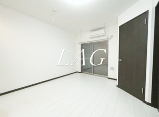 【居間・リビング】 | アヴニール泉 | 洋室のお部屋です。