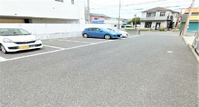 ラヴァーズペットの駐車場