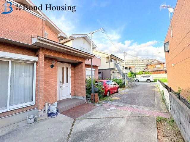 JR魚住駅徒歩14分　錦浦小　魚住町住吉4丁目　中古戸建の前面道路含む現地写真
