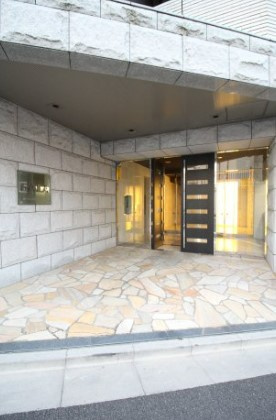 ガーラ・ステージ大塚駅前のエントランス