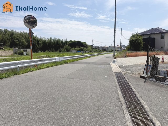 明石市大久保町大久保町　土地の前面道路含む現地写真|●年中無休：当日予約可●前面道路は幅員約4.3ｍ、交通量少なめで安心の住環境です。