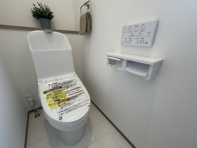 千葉市若葉区加曽利町のトイレ