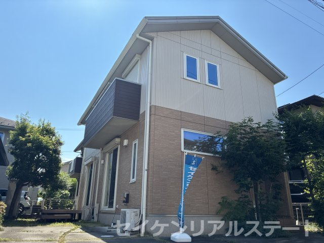 光が丘２丁目　中古戸建の外観|スーパーヤオコーや光が丘小学校も近く、子育て世代に適した環境です