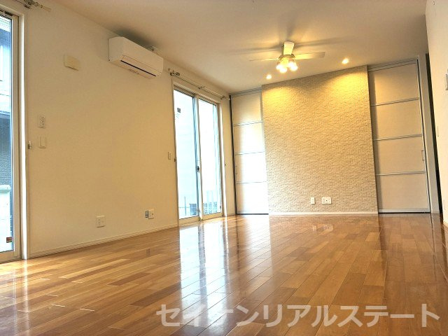 光が丘２丁目　中古戸建の居間・リビング