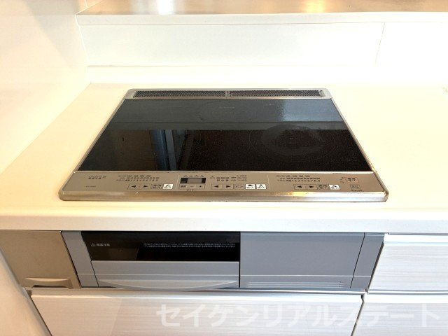 光が丘２丁目　中古戸建のキッチン|安心・便利なIHです！