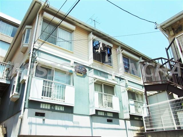 クレール三宿Ａ棟の外観