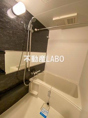 クリスタルグランツみなとシティの浴室