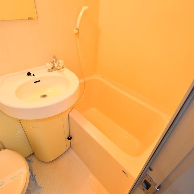 タピエスRフラットの浴室