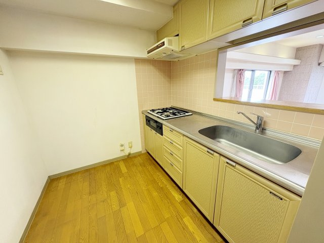 中古マンション　ロイヤルヴュー川奈のキッチン