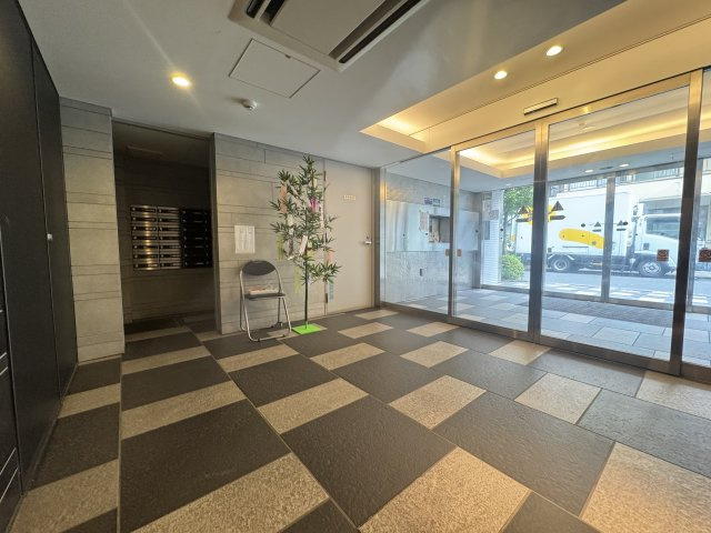デュアルスイート西葛西（1階部分）／仲介手数料無料／内装新規フルリノベーションのエントランス