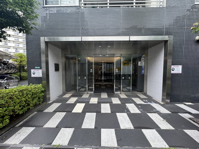 デュアルスイート西葛西（1階部分）／仲介手数料無料／内装新規フルリノベーションのエントランス