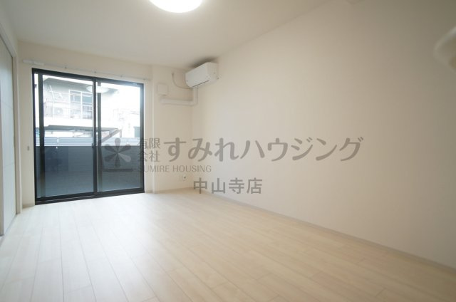 S_MAISON（エスメゾン）の居間・リビング