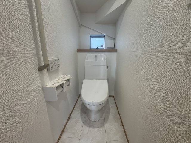 宜野湾市大謝名1丁目（全2棟）ラストA号棟の独立洗面台|※同仕様写真です