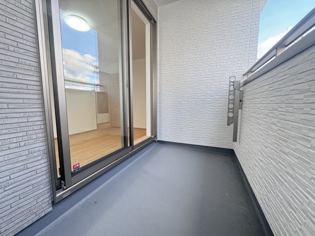 宜野湾市大謝名1丁目（全2棟）ラストA号棟のバルコニー|※同仕様写真です