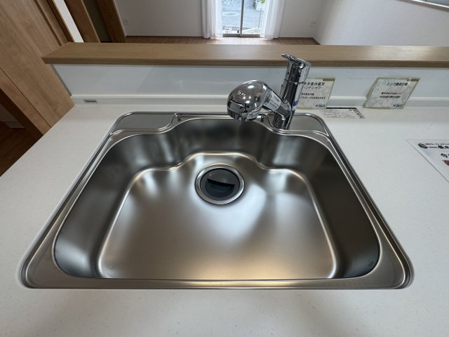 宜野湾市大謝名1丁目（全2棟）ラストA号棟のキッチン|※同仕様写真です