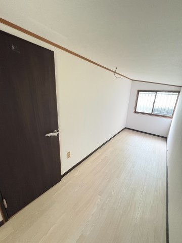 福岡市西区今宿町中古一戸建ての洋室