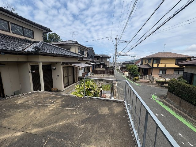 福岡市西区今宿町中古一戸建ての前面道路含む現地写真