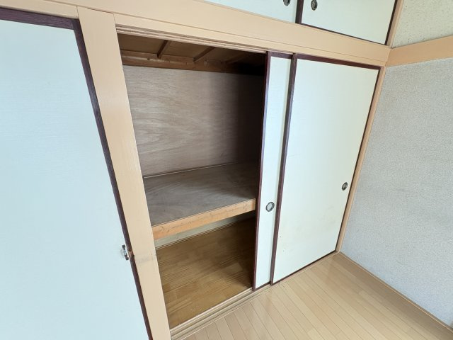 髙橋貸家の収納