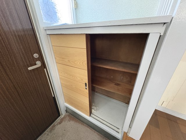 髙橋貸家の収納