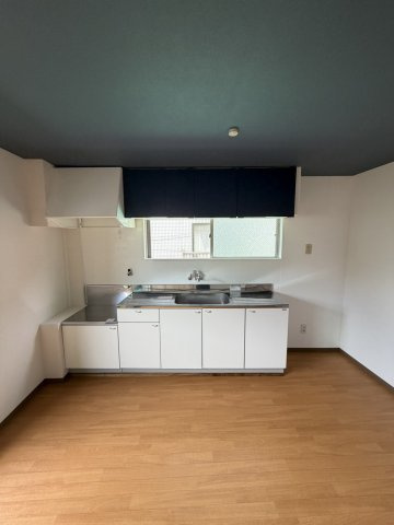 住吉宮町2丁目戸建てのキッチン