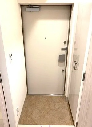 フレンシア文京関口の玄関