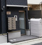 品川区西五反田４丁目のアパートのエントランス