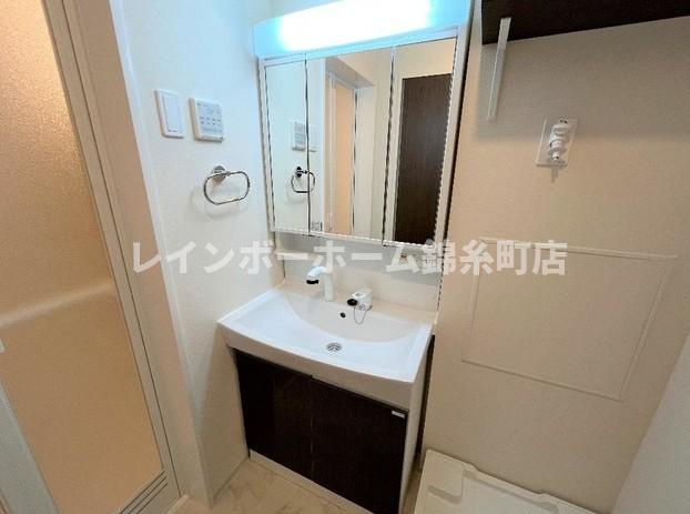 シャルールの独立洗面台