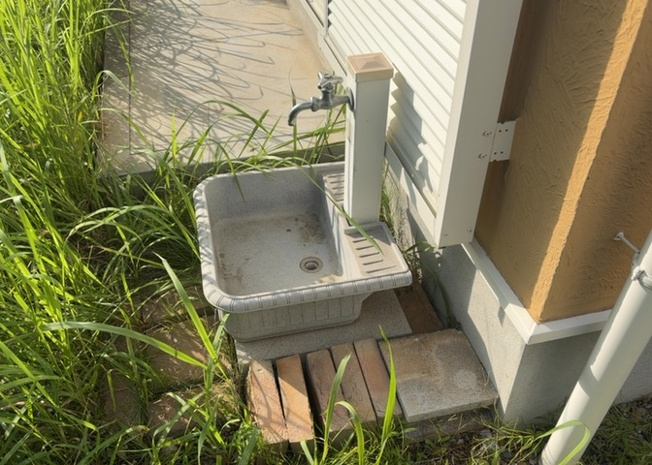 【設備】 | 暮らしの利便性を高める住設機器類が整っています。都市ガス供給エリアのため経済的にお湯をご利用いただけます。各種設備の取扱方法や機能の詳細については、現地ご案内時に担当スタッフが解説いたします。